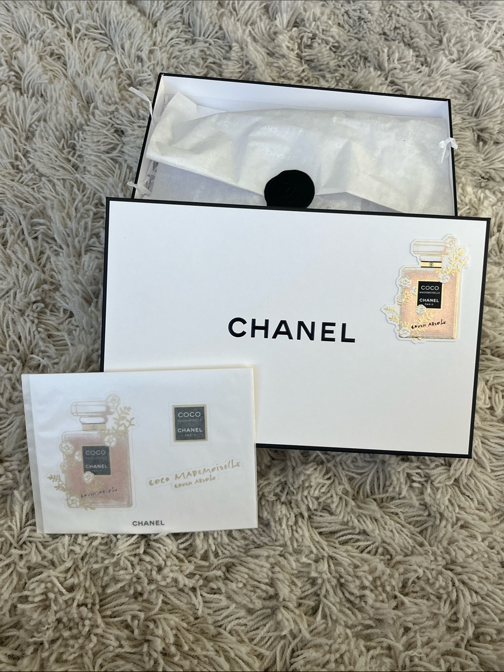 Chanel-Box, Stuffing & Stickers